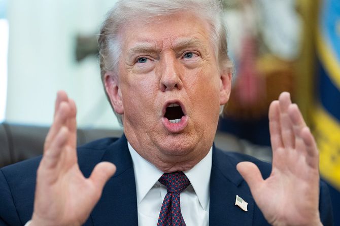 2026年3月31日、米ワシントンD.C.のホワイトハウス大統領執務室で行われた大統領令署名式典でのドナルド・トランプ米大統領